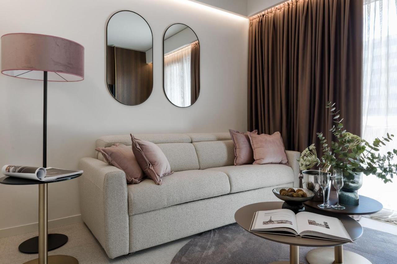 We Me Suite Hotel Riccione Buitenkant foto