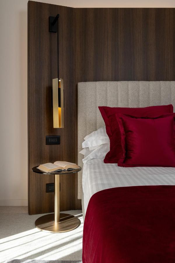 We Me Suite Hotel Riccione Buitenkant foto