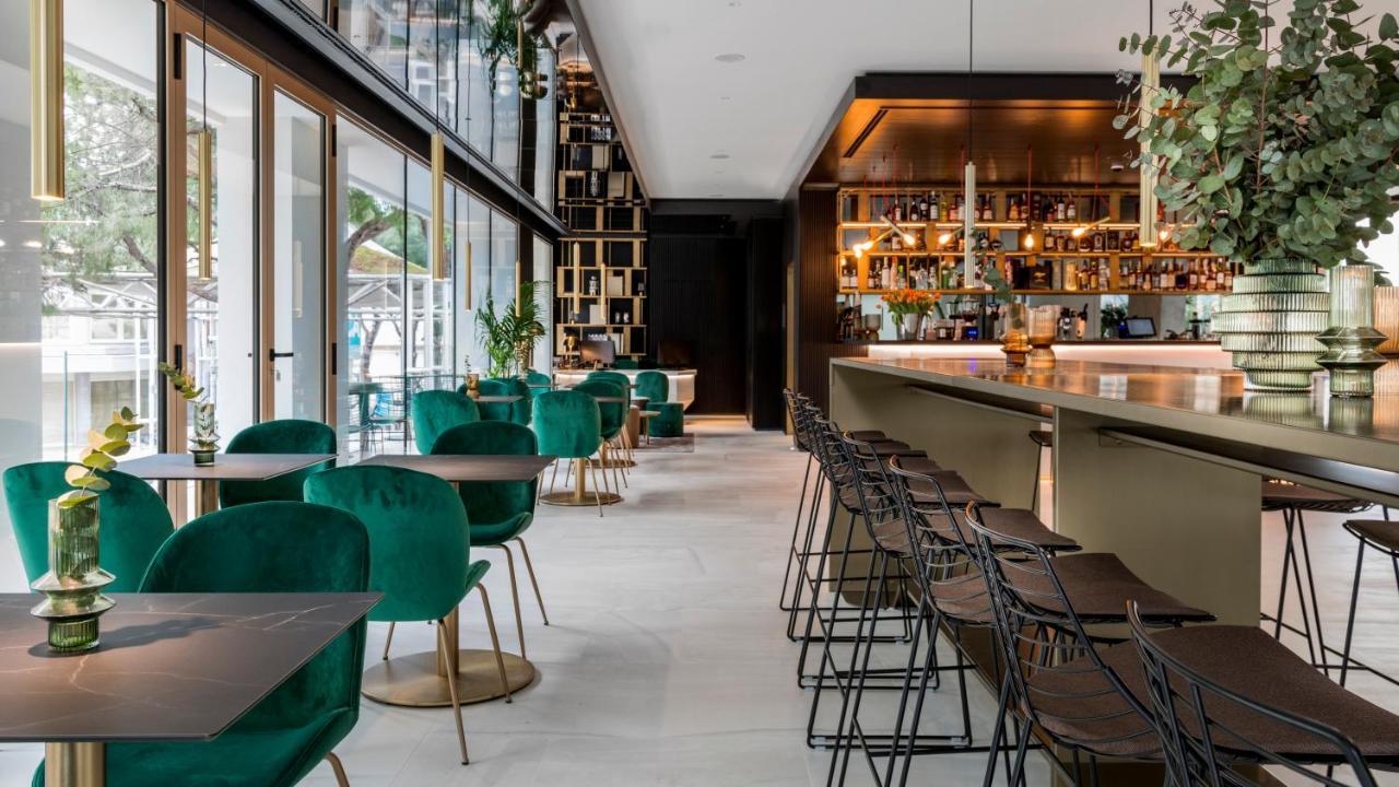We Me Suite Hotel Riccione Buitenkant foto